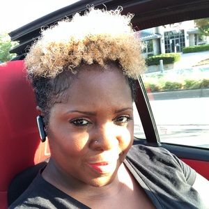 Meet your Posher, Rayna